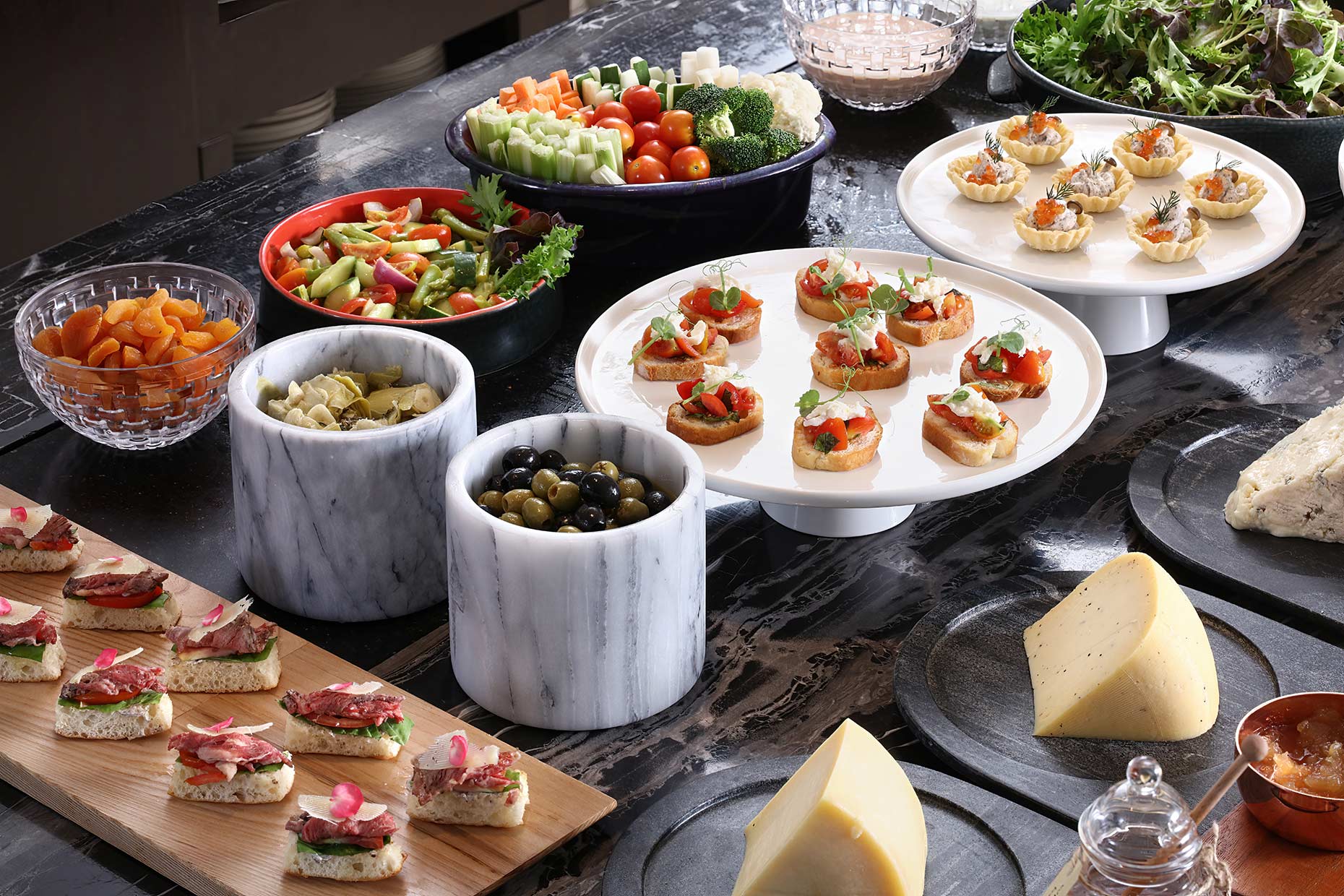 buffet-table